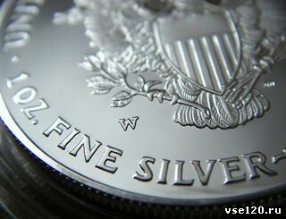 Серебряная монета фото